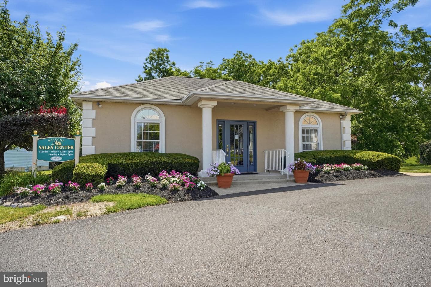 481 Goldenrod Crossing W photo 38