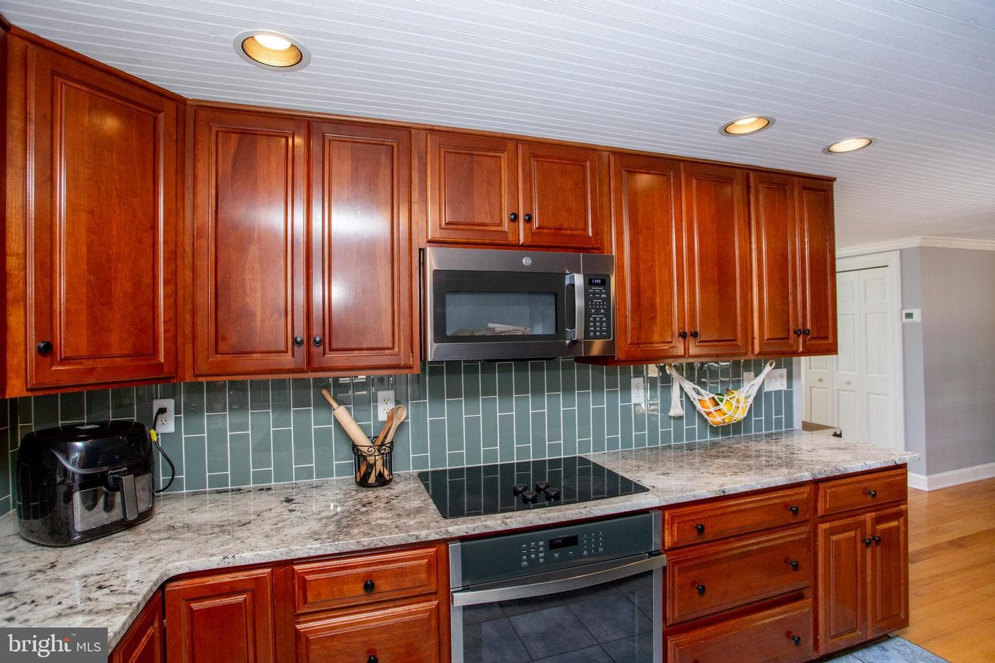 305 Tower Road photo 15