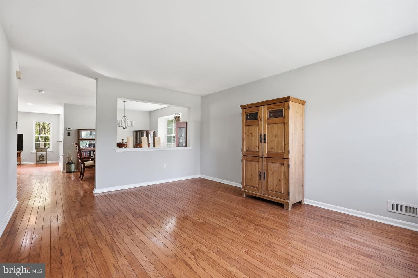 45 Honey Locust Lane photo 3