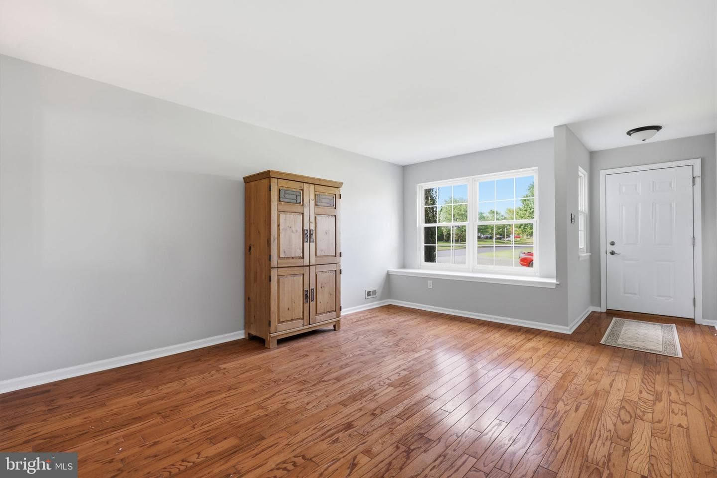 45 Honey Locust Lane photo 5