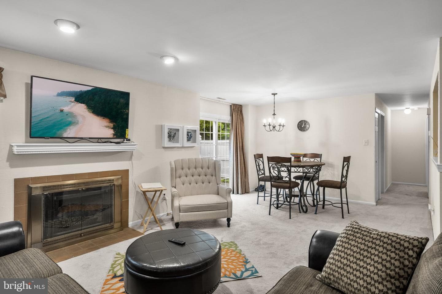 679 Rose Hollow Drive photo 8