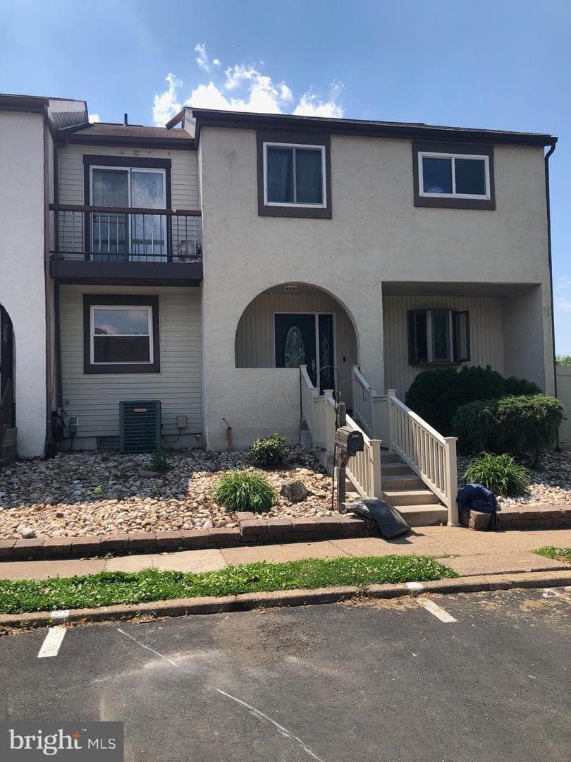208 Bradley Court, Southampton
