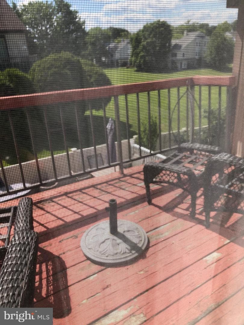 208 Bradley Court photo 34