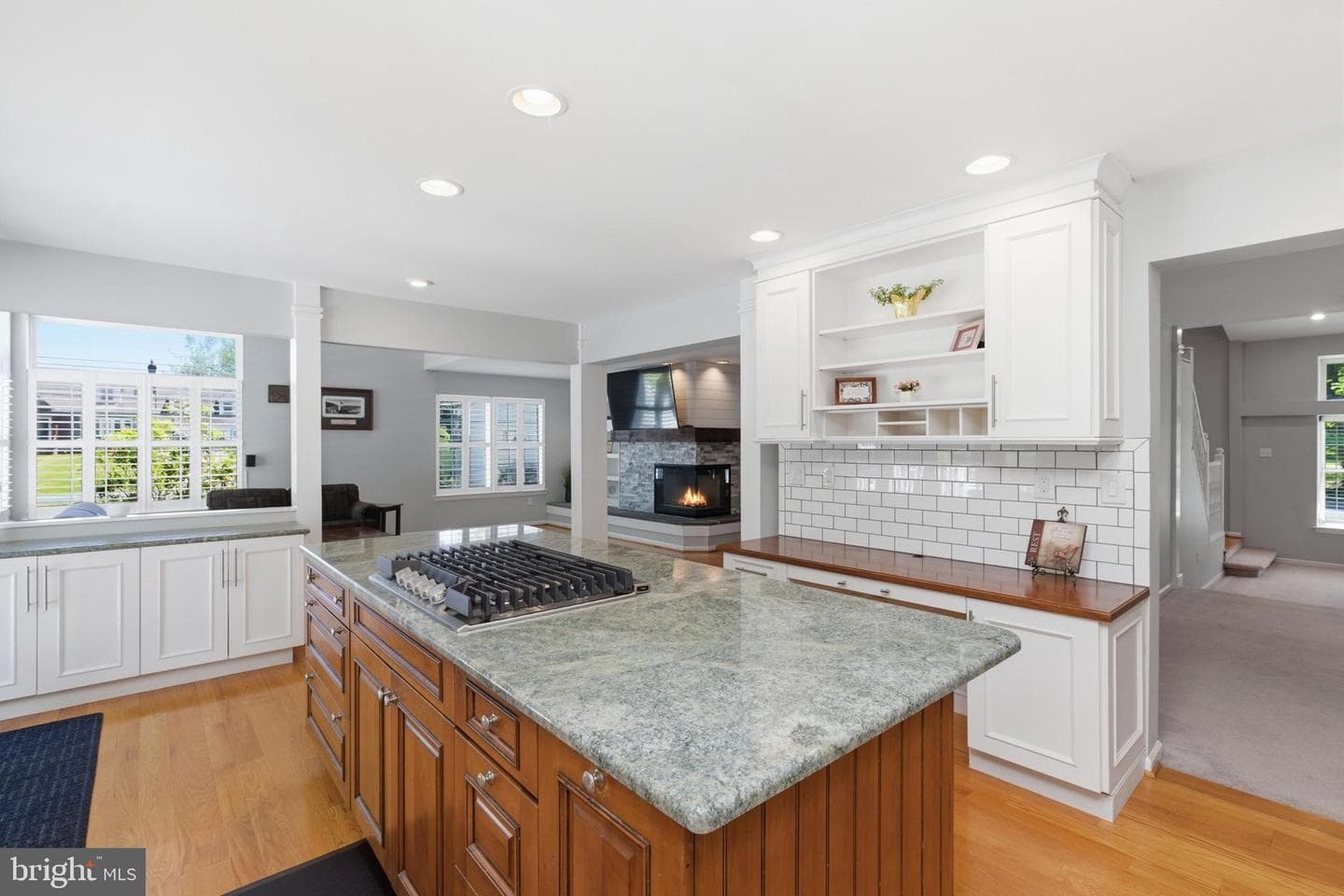 2301 Deer Path Drive photo 14