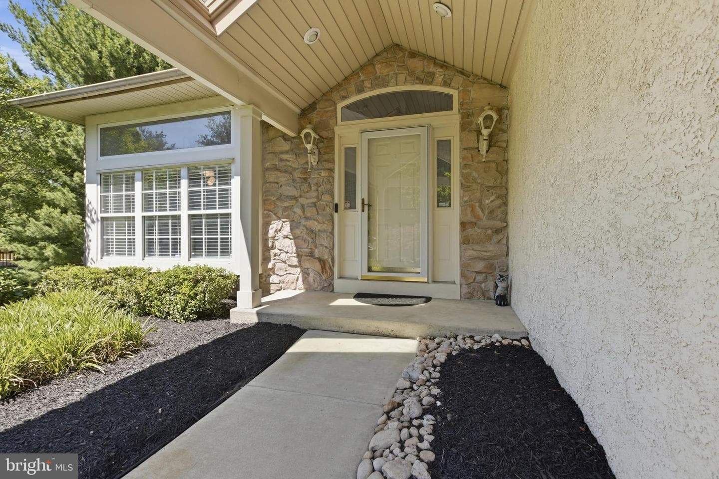 2301 Deer Path Drive photo 4