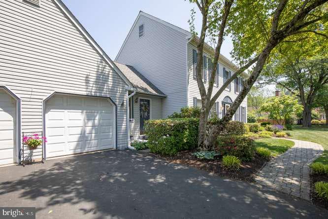 3881 Terwood Drive photo 6