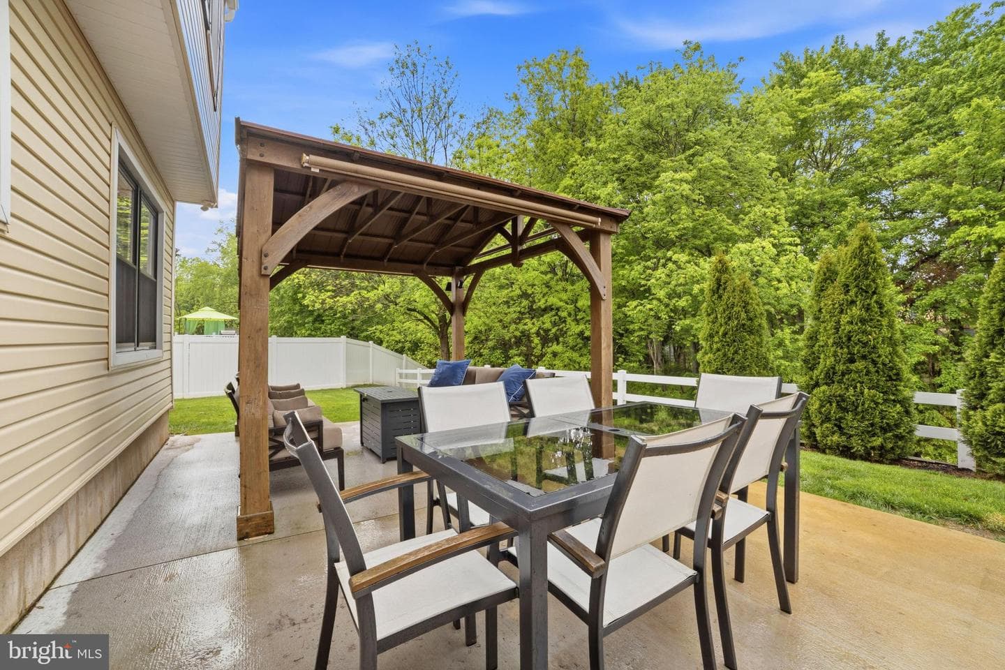 148 Hampton Drive photo 29
