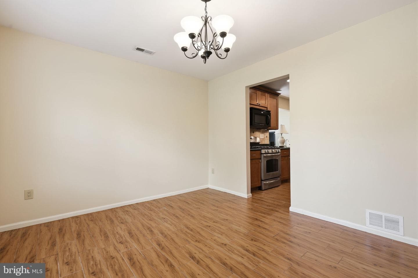 101 Sequoia Drive photo 13