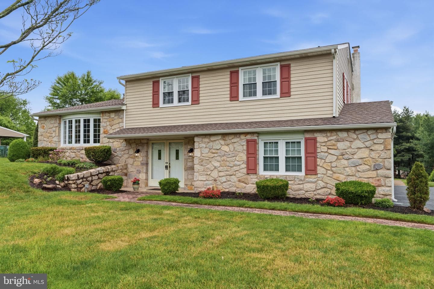 64 Windmill Drive photo 1
