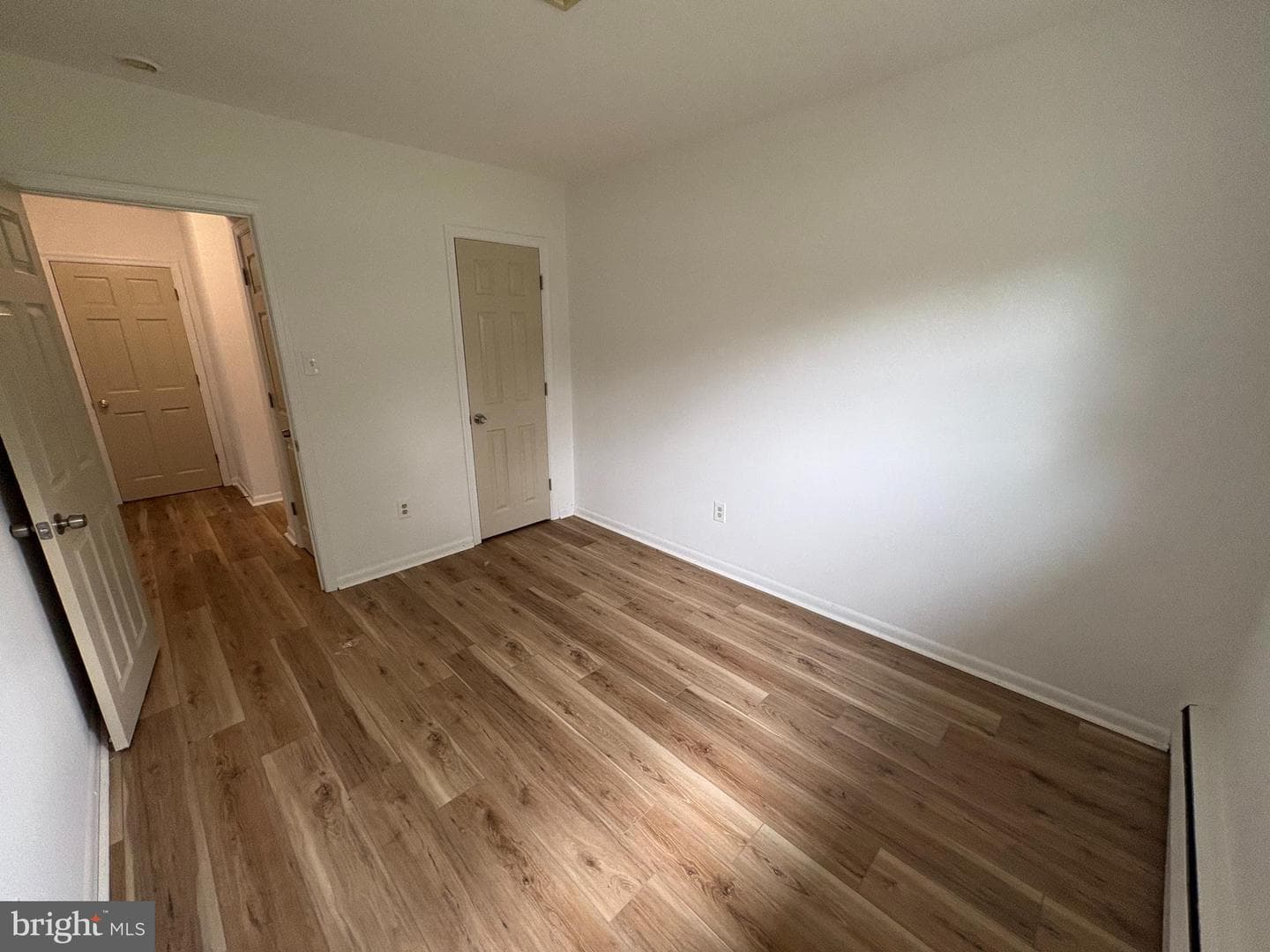 1217 Greeley Avenue photo 17