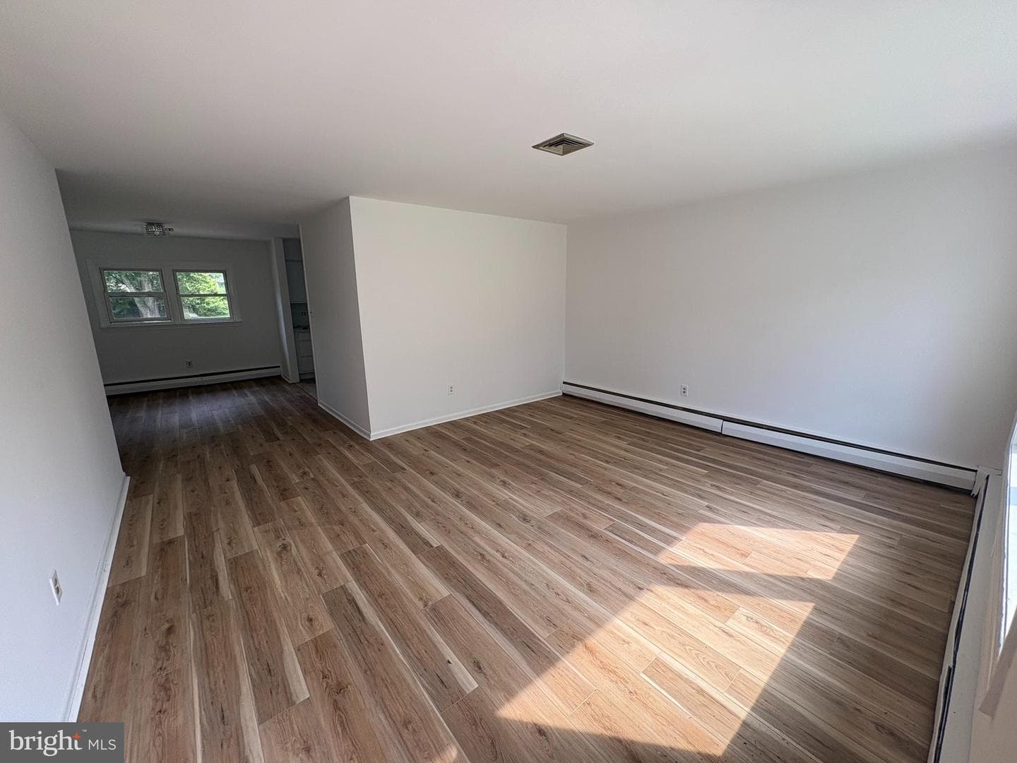 1217 Greeley Avenue photo 5