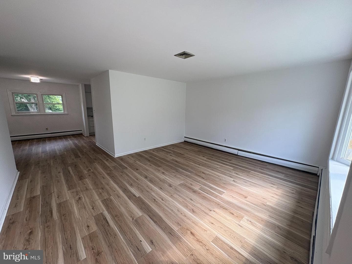 1217 Greeley Avenue photo 7