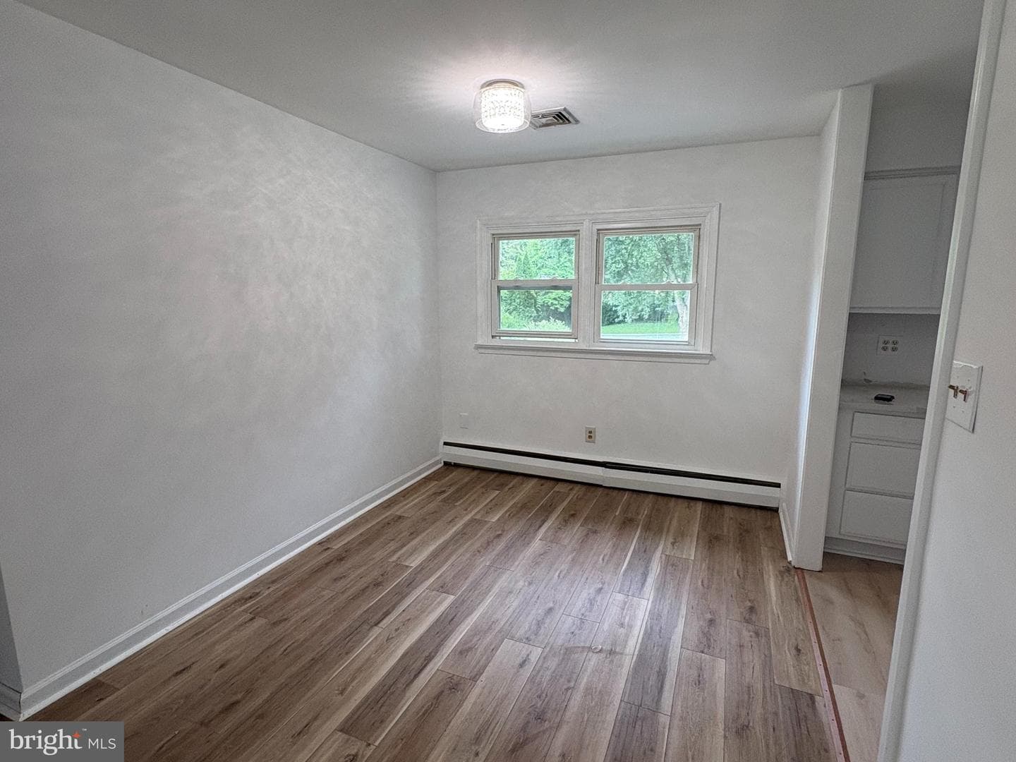 1217 Greeley Avenue photo 8