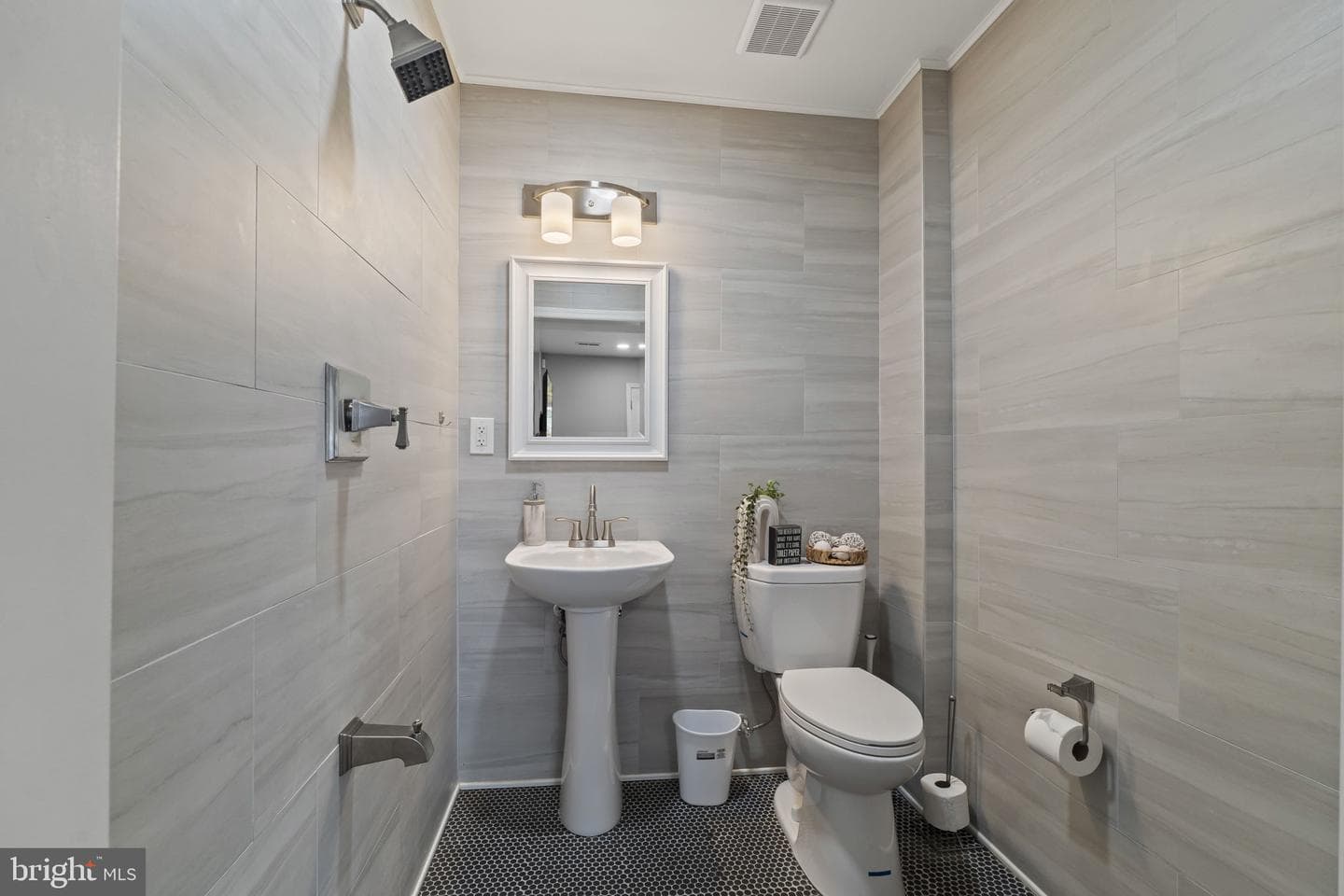 193 Kenwood Drive S #S photo 25
