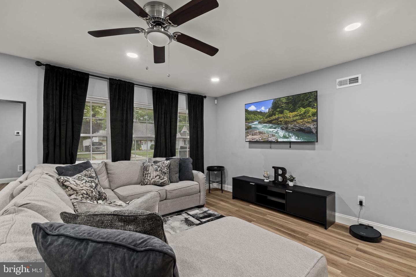 193 Kenwood Drive S #S photo 3