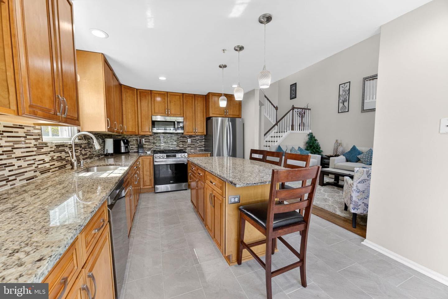 106 Julian Drive E photo 22