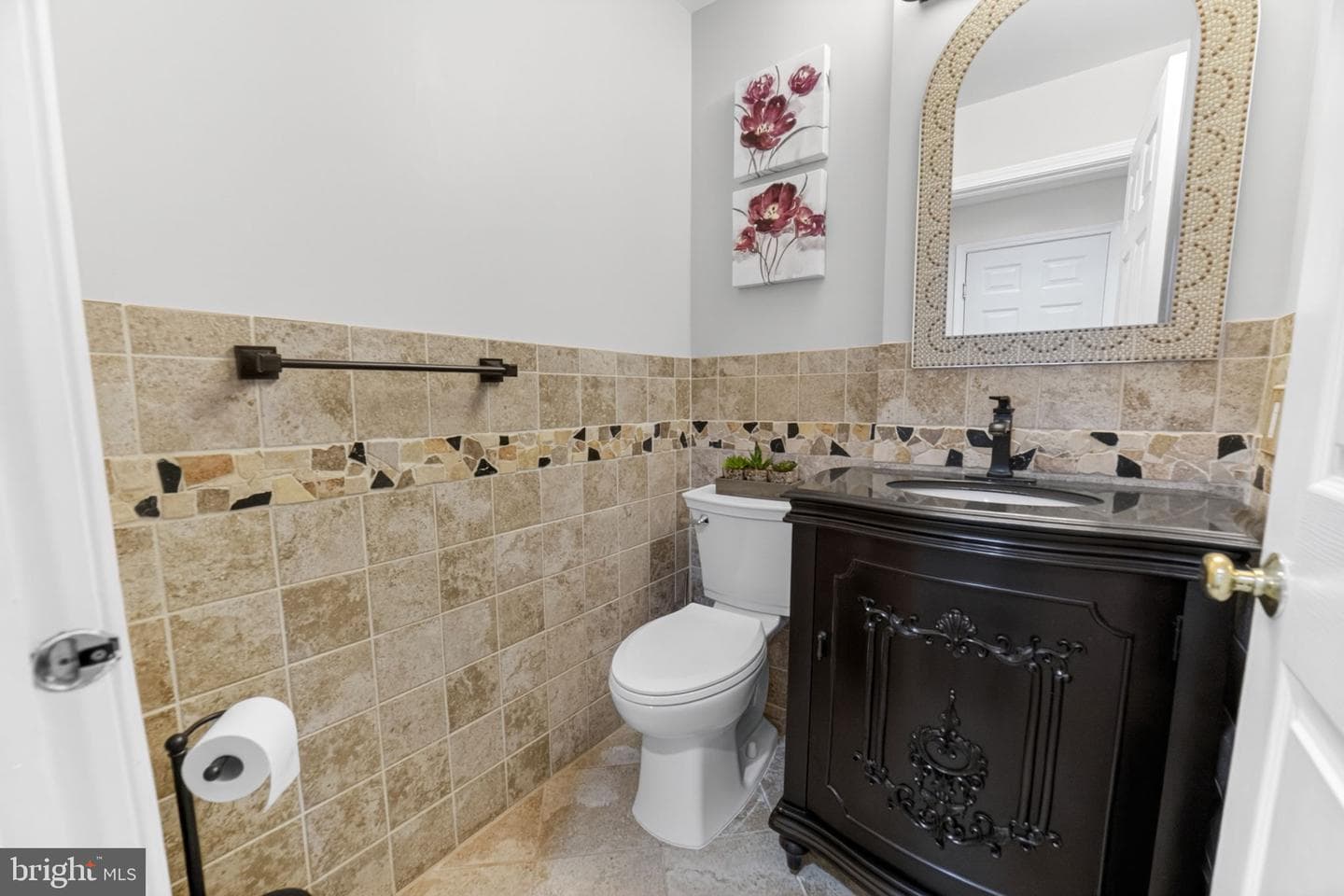106 Julian Drive E photo 25