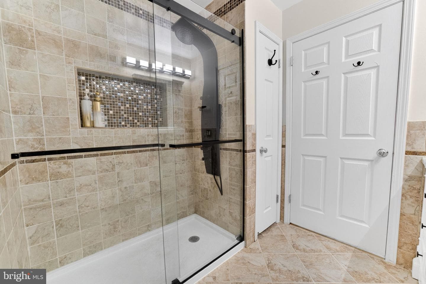 106 Julian Drive E photo 36