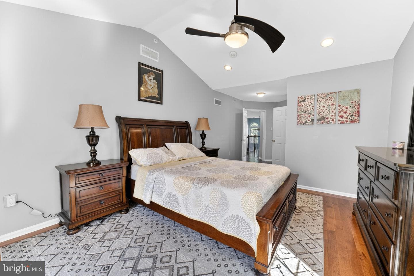 106 Julian Drive E photo 38