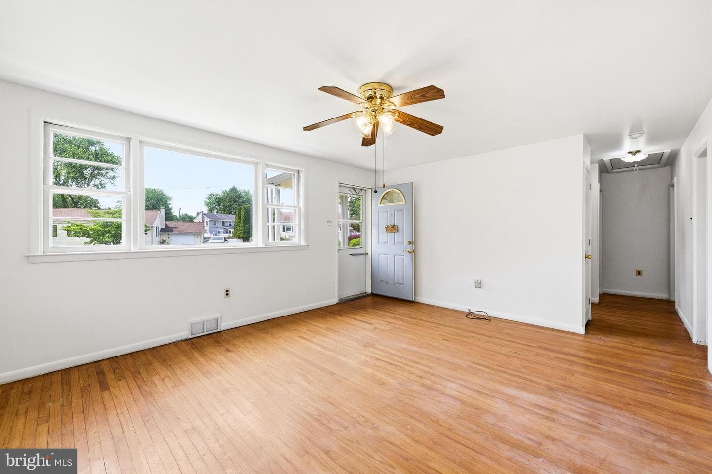 22 Mapleview Drive photo 2