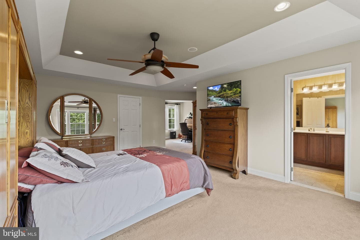 102 Overholt Drive photo 28