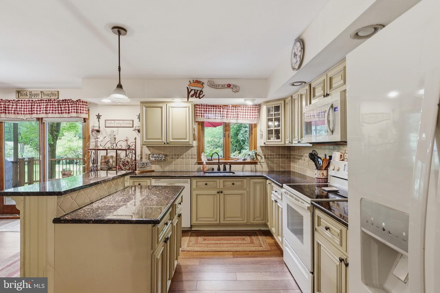 1424 S Oak Road photo 9