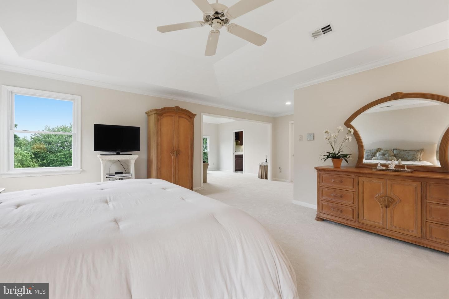 324 Ridge Avenue photo 37
