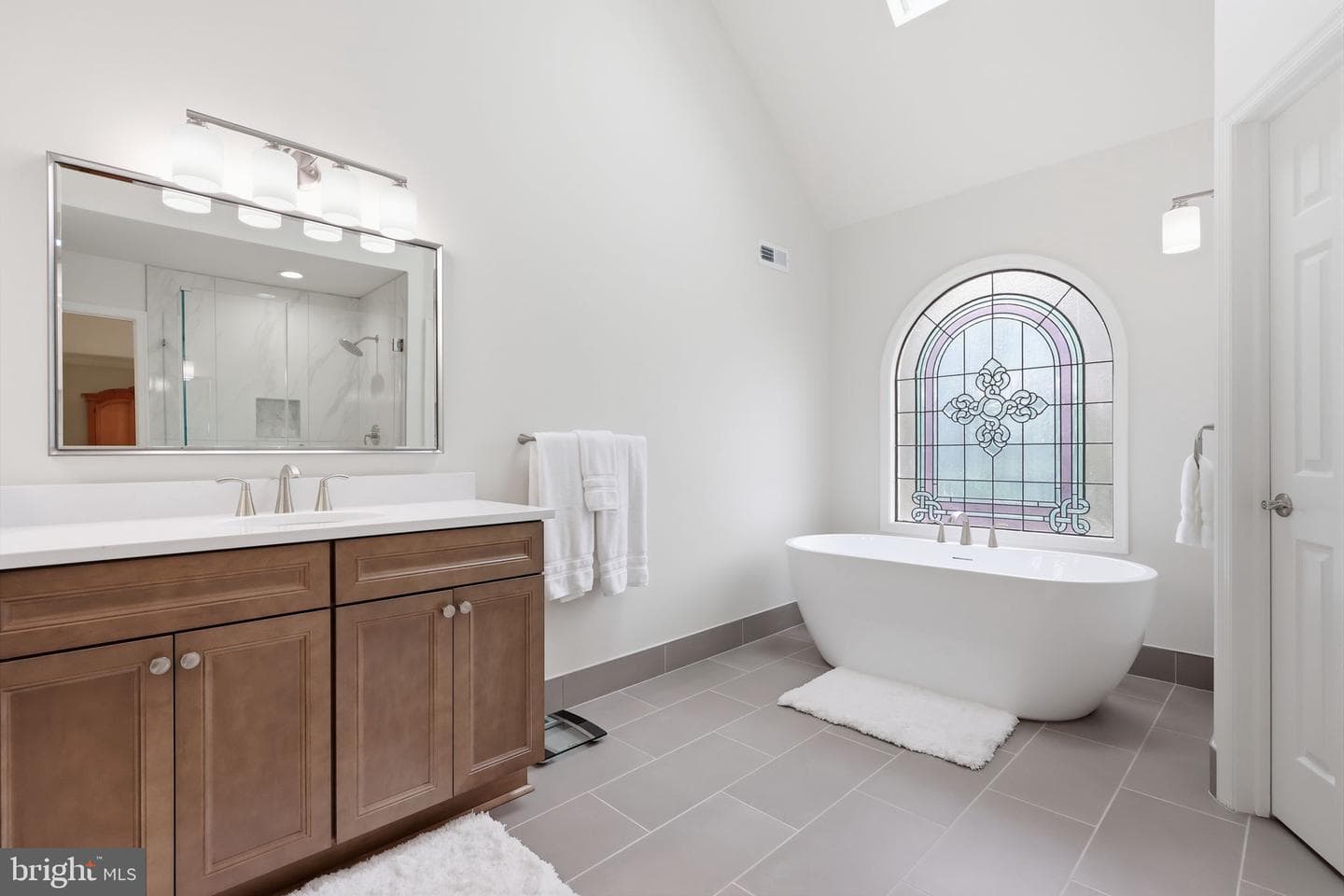 324 Ridge Avenue photo 39