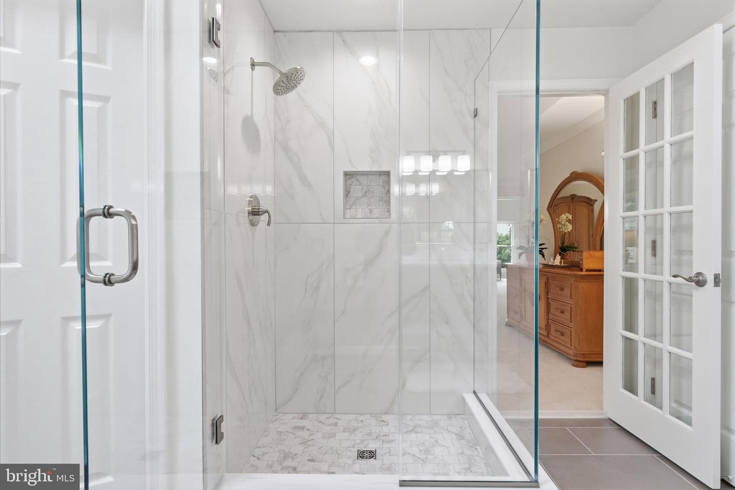324 Ridge Avenue photo 42
