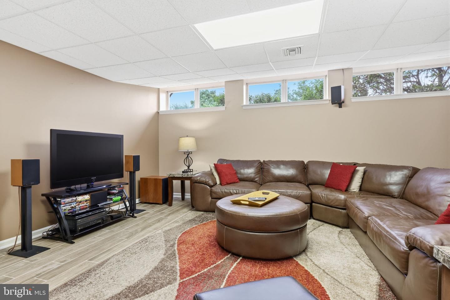 324 Ridge Avenue photo 61