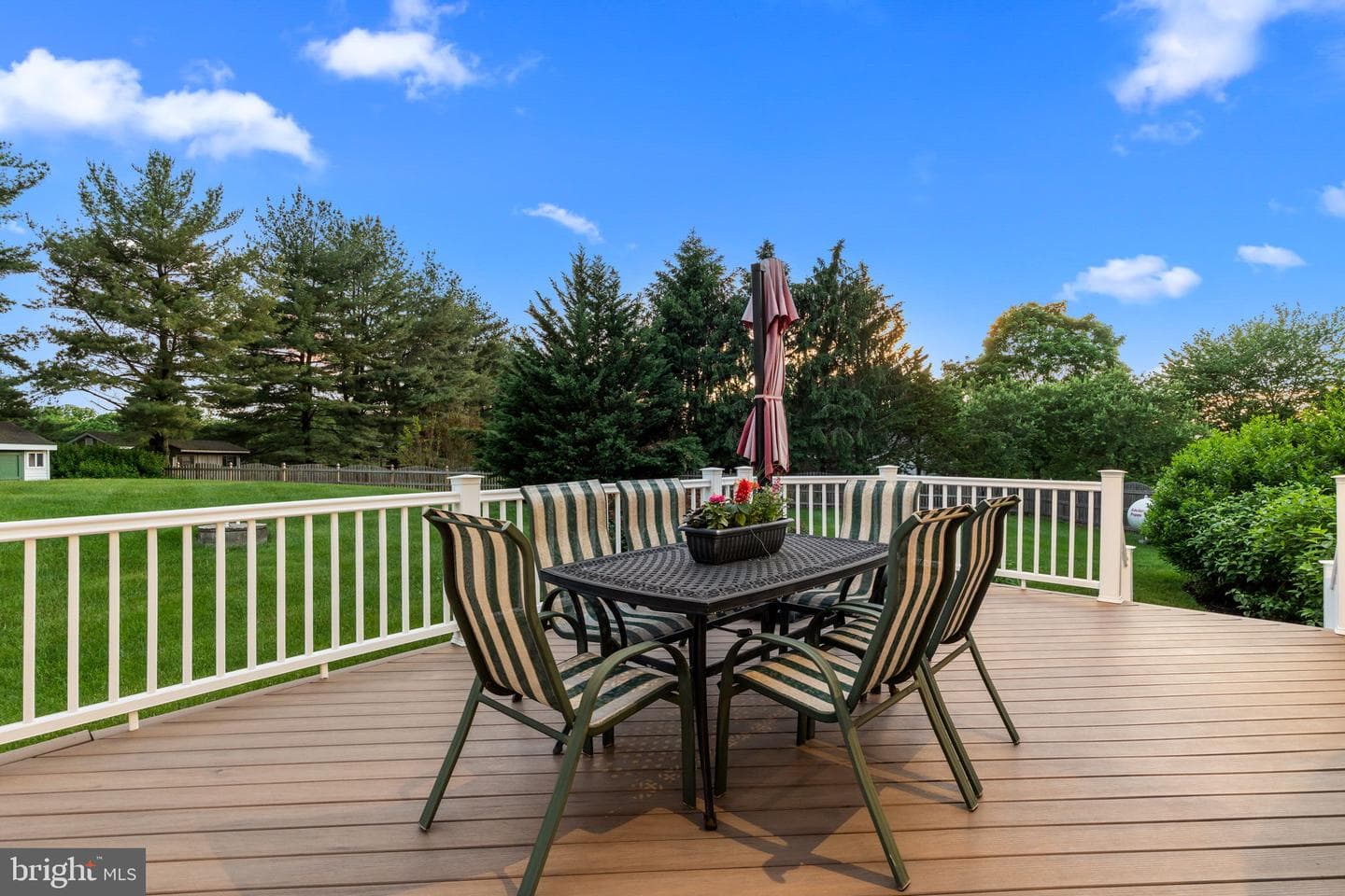 324 Ridge Avenue photo 82