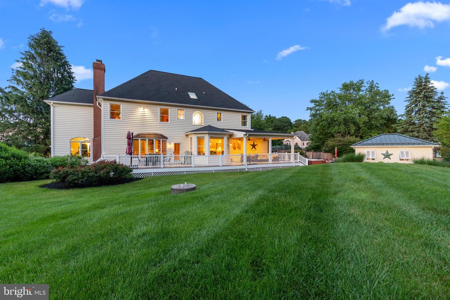 324 Ridge Avenue photo 85