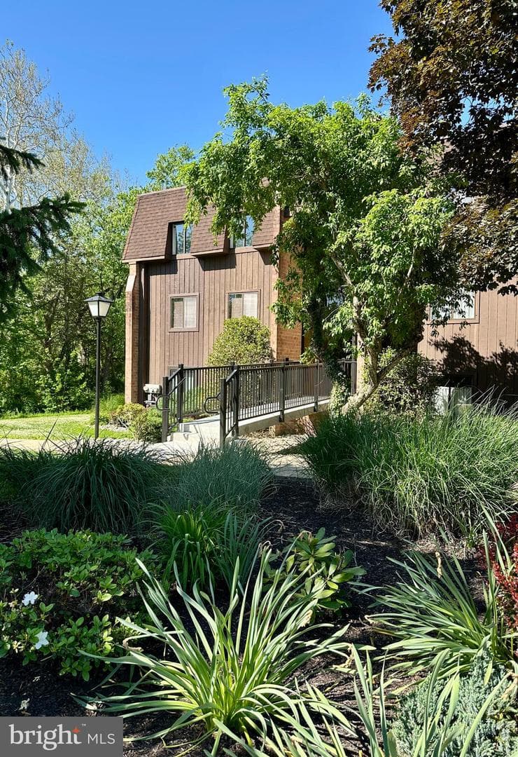 12 Hermitage Drive photo 4