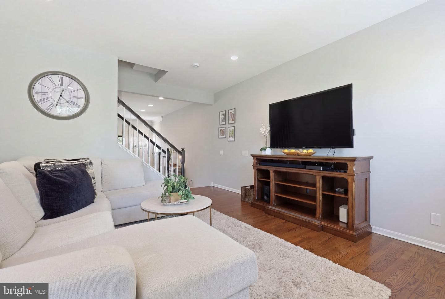 19 Addison Court photo 13