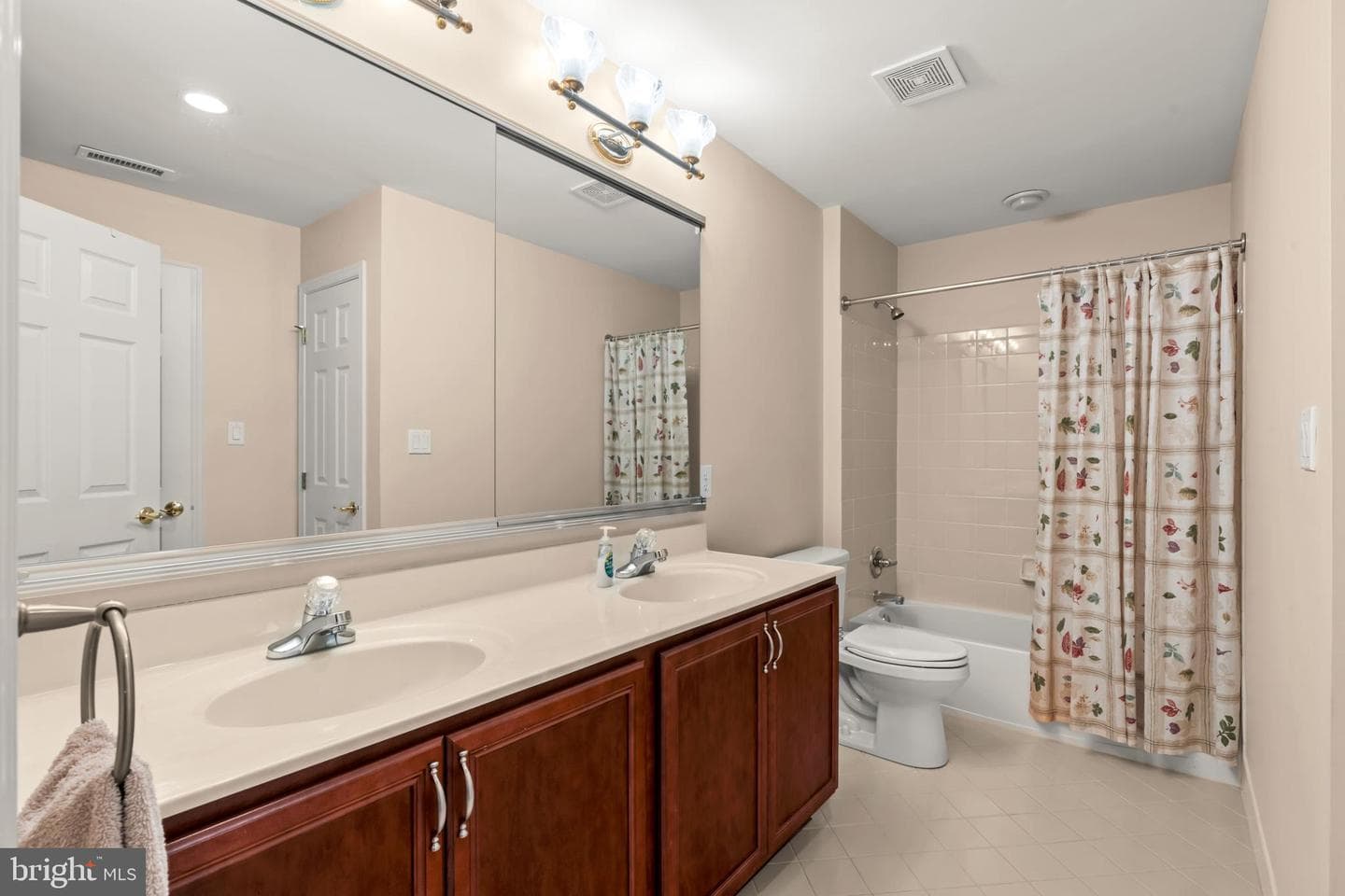 247 Sydney Road photo 34