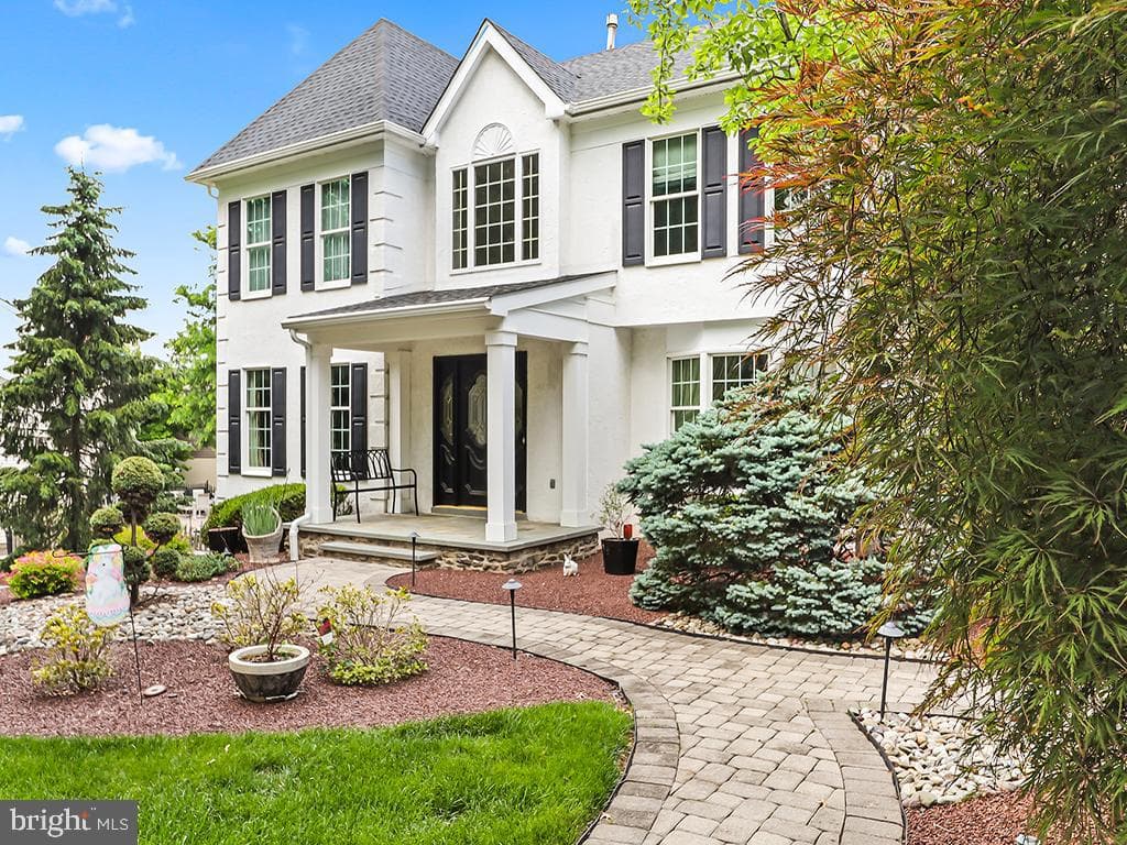 302 Mallard Lane photo 3