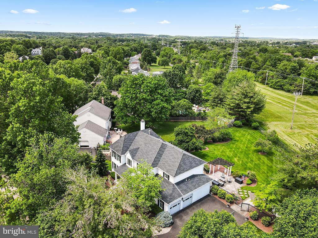 302 Mallard Lane photo 69