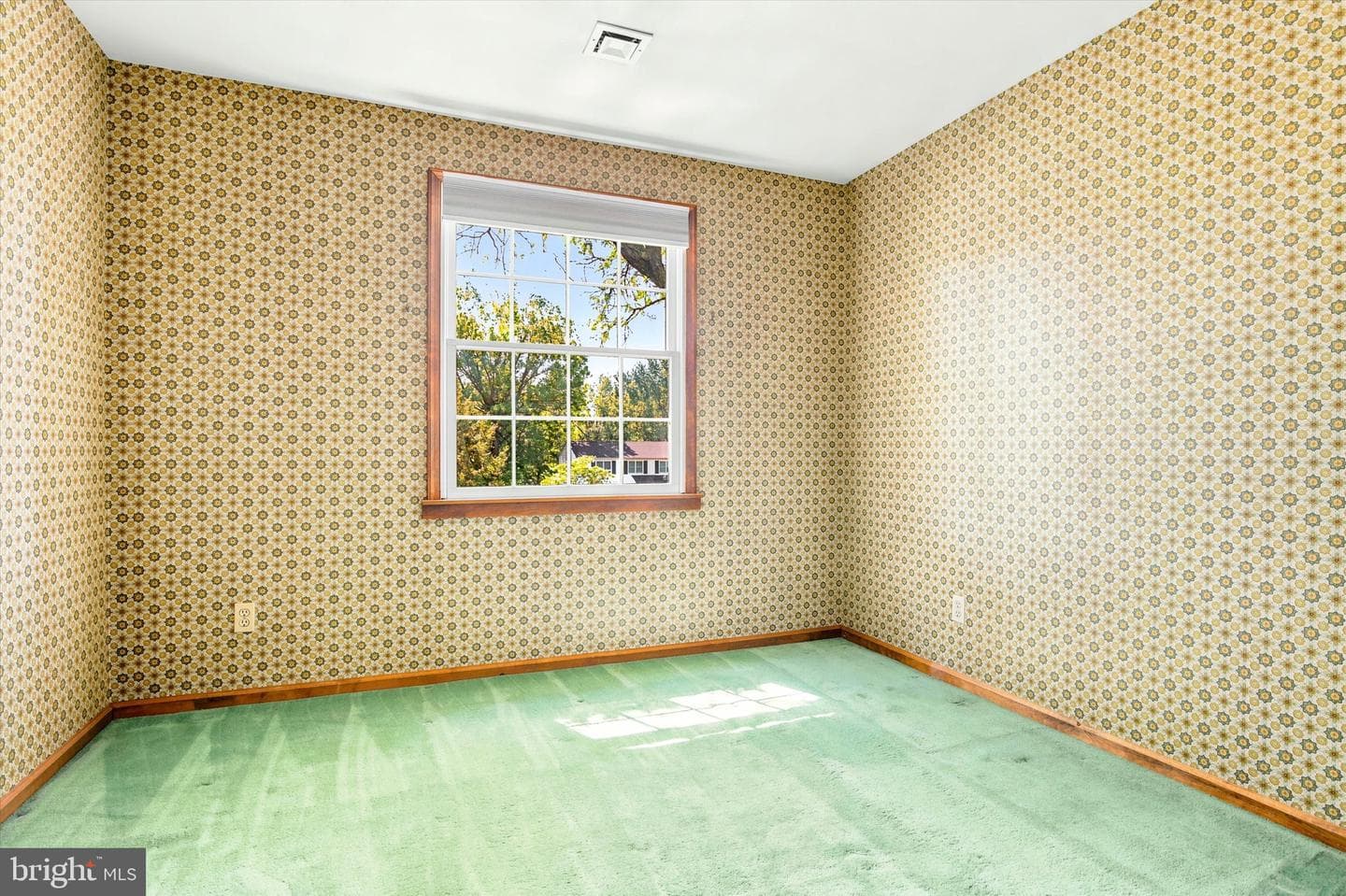 15 Brookdale Drive photo 35