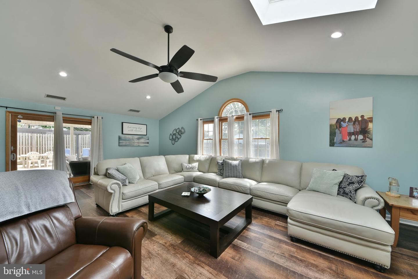 65 Hawk Road photo 22