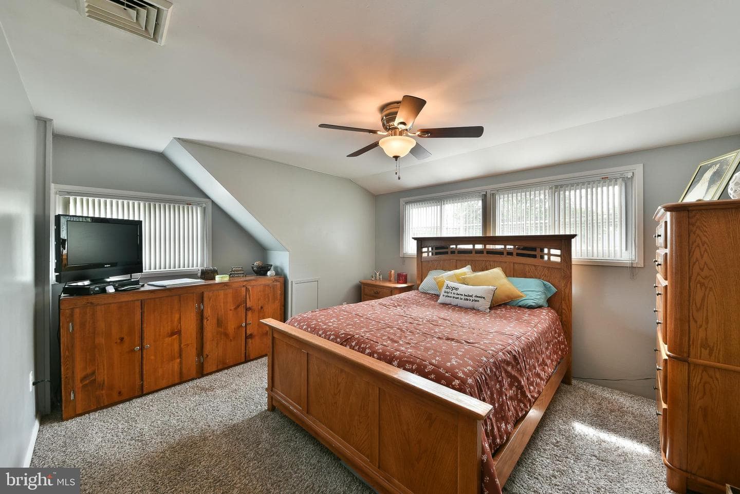 65 Hawk Road photo 30
