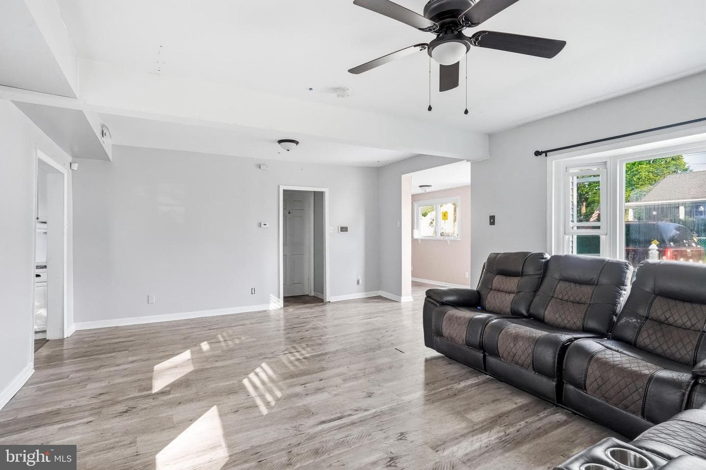 1938 Parkview Avenue photo 11