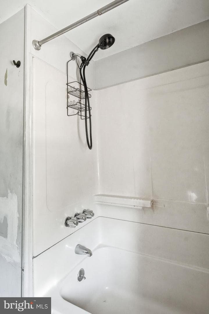 1938 Parkview Avenue photo 24