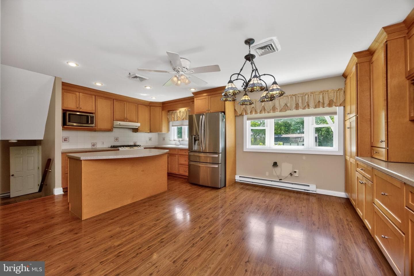 726 Claire Road photo 4