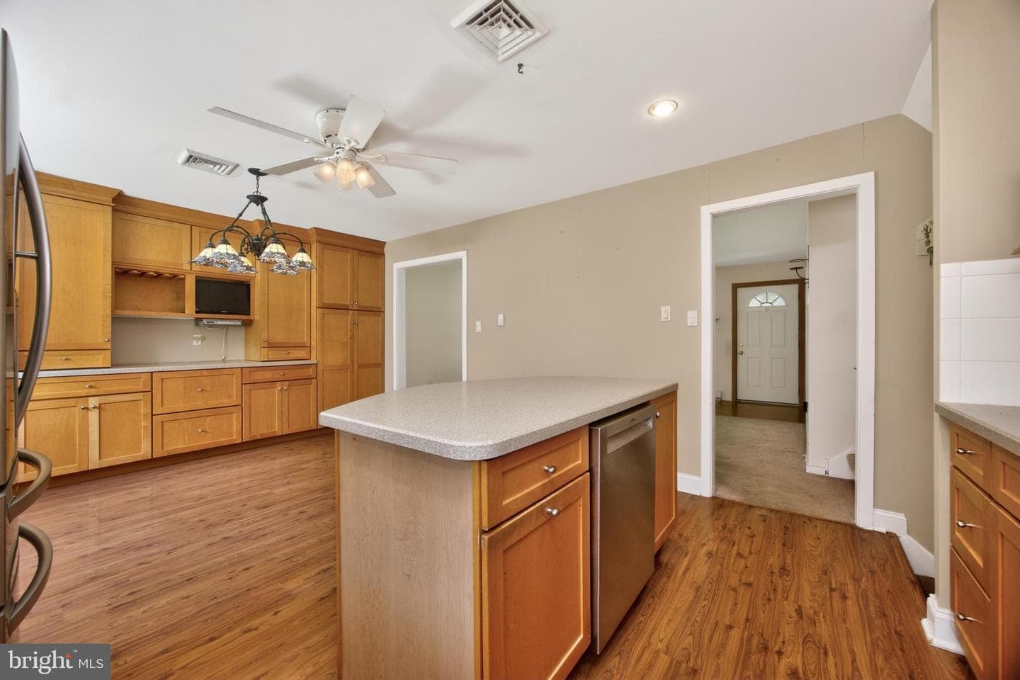 726 Claire Road photo 5