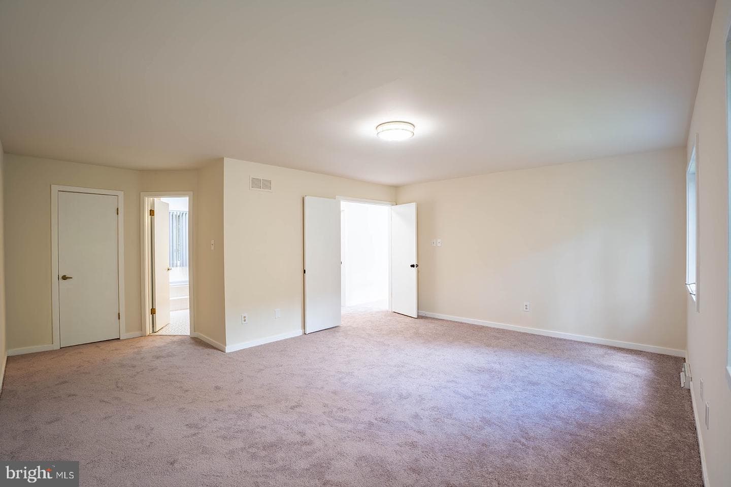 491 Kings Road photo 47