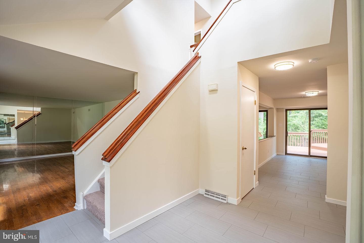 491 Kings Road photo 8