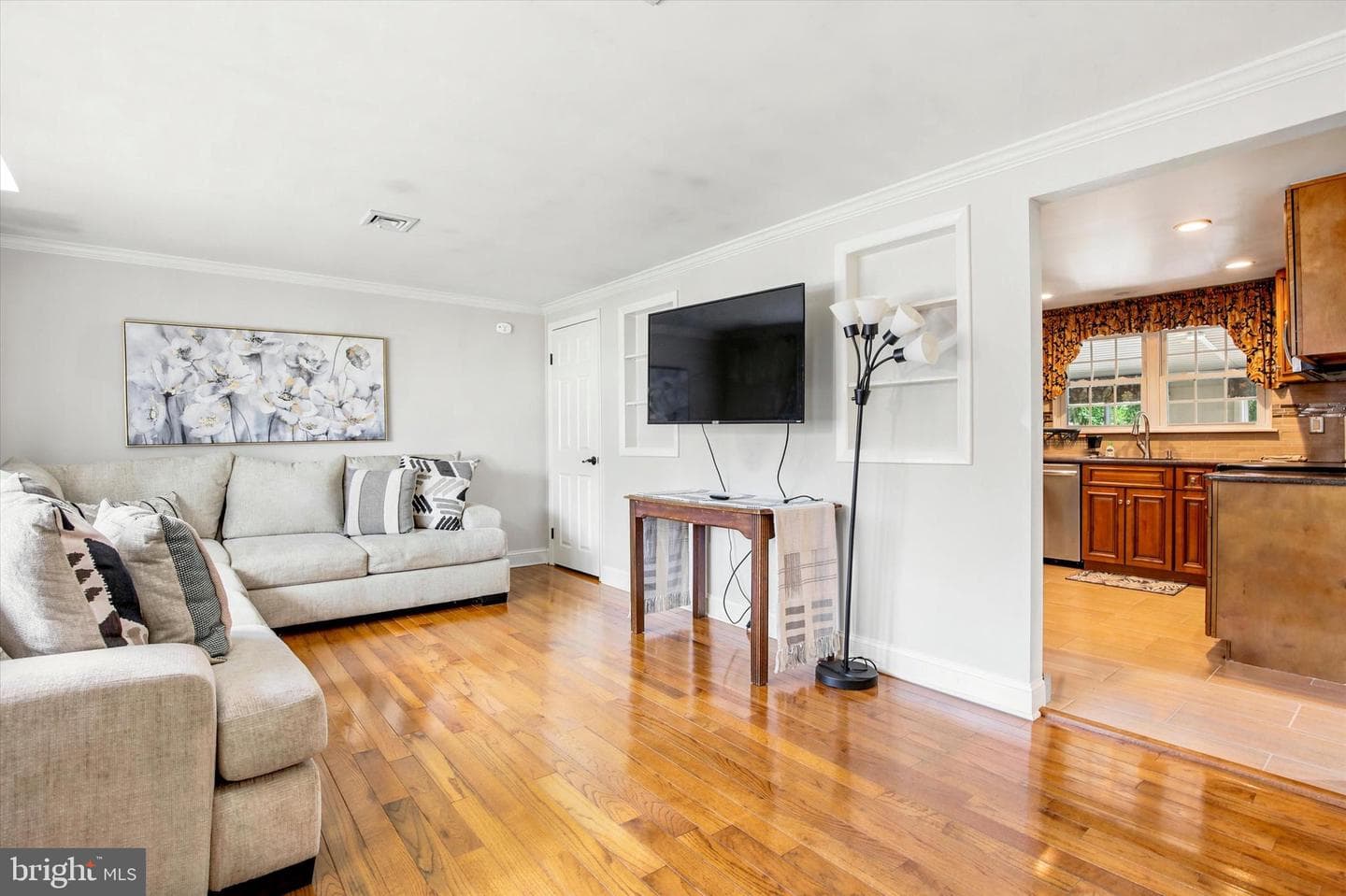 801 Valley Road photo 4