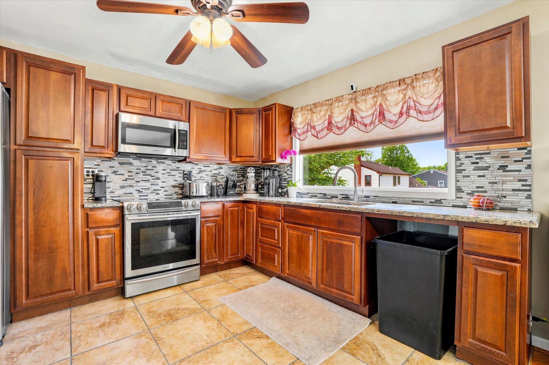 1316 Brown Avenue photo 2