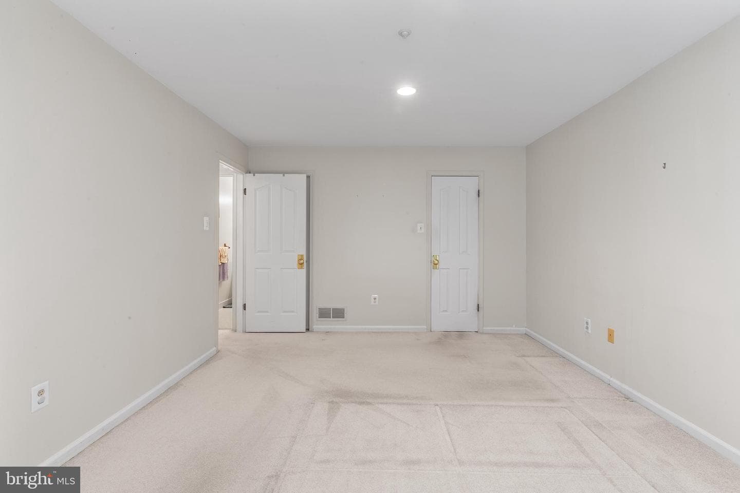 109 Remington Court photo 25