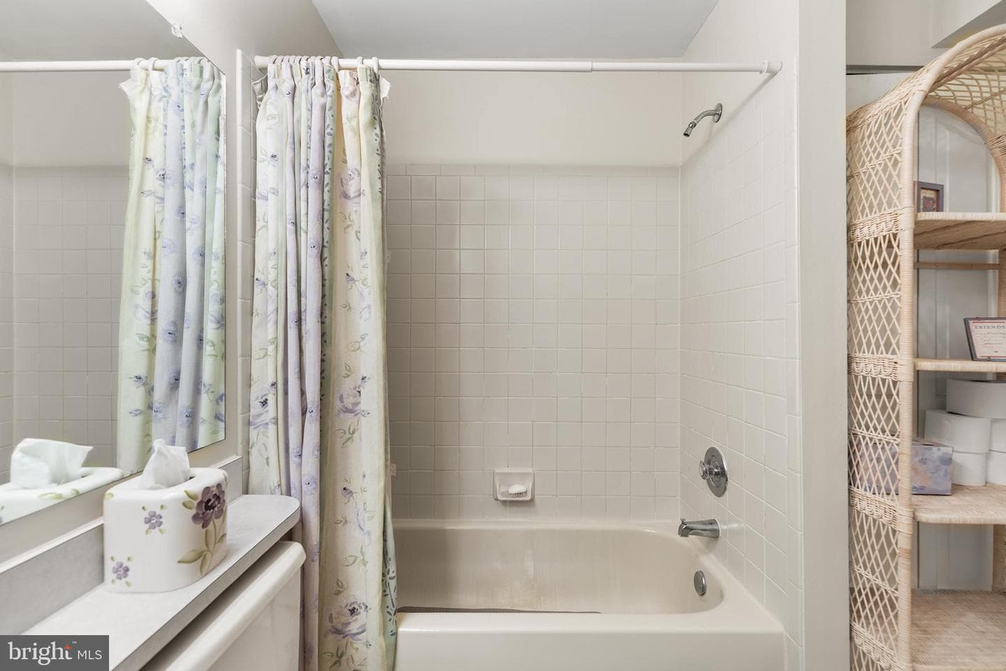 109 Remington Court photo 27